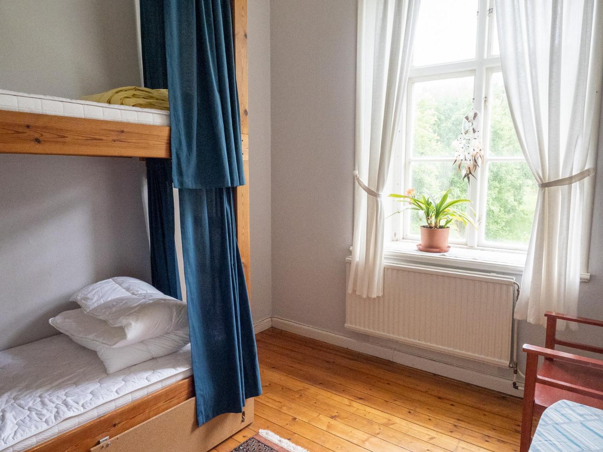 Lindsbergs Kursgard And Hostel Falun Ruang foto